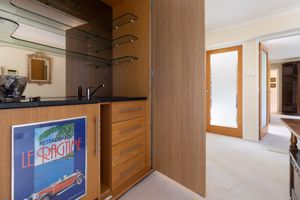 Bar- click for photo gallery